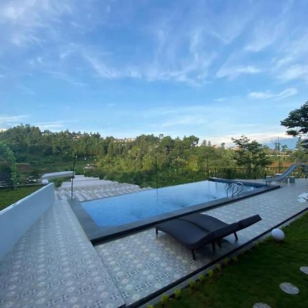Villa Kuta Puncak Cilama Eksteriør billede