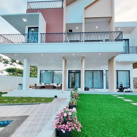 Villa Kuta Puncak Cilama Eksteriør billede